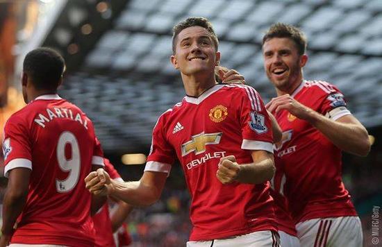 一支球队竞 一支球队竞