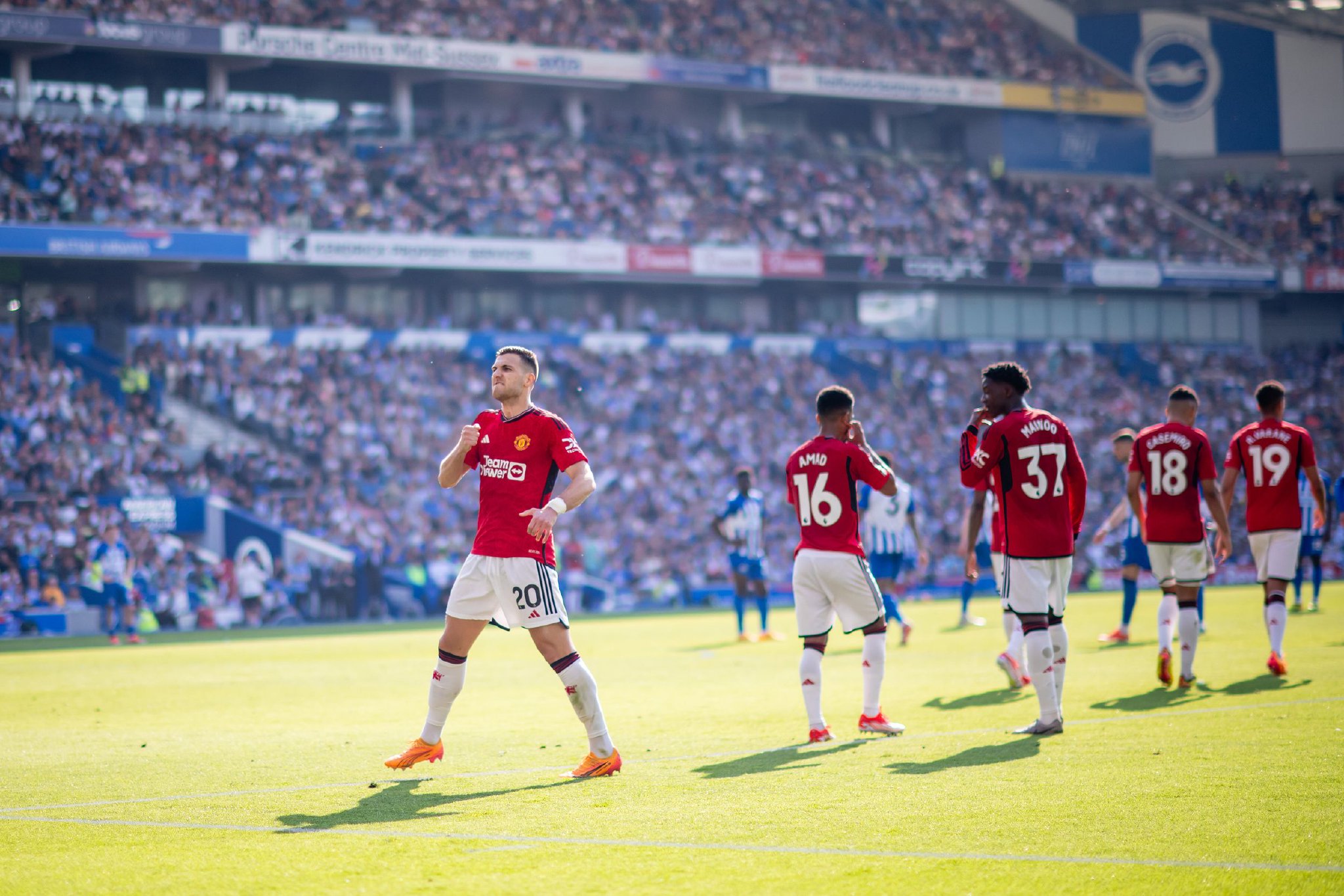 也为中国足 也为中国足