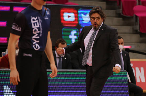 会地位上 会地位上